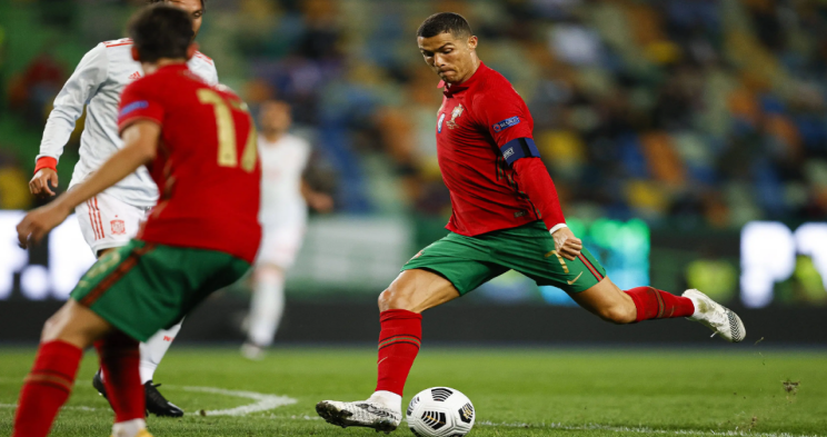 赫拉克勒斯vs阿贾克斯直播_赫拉克勒斯vs阿贾克斯直播赛事_赫拉克勒斯vs阿贾克斯直播频道在线观看-24直播